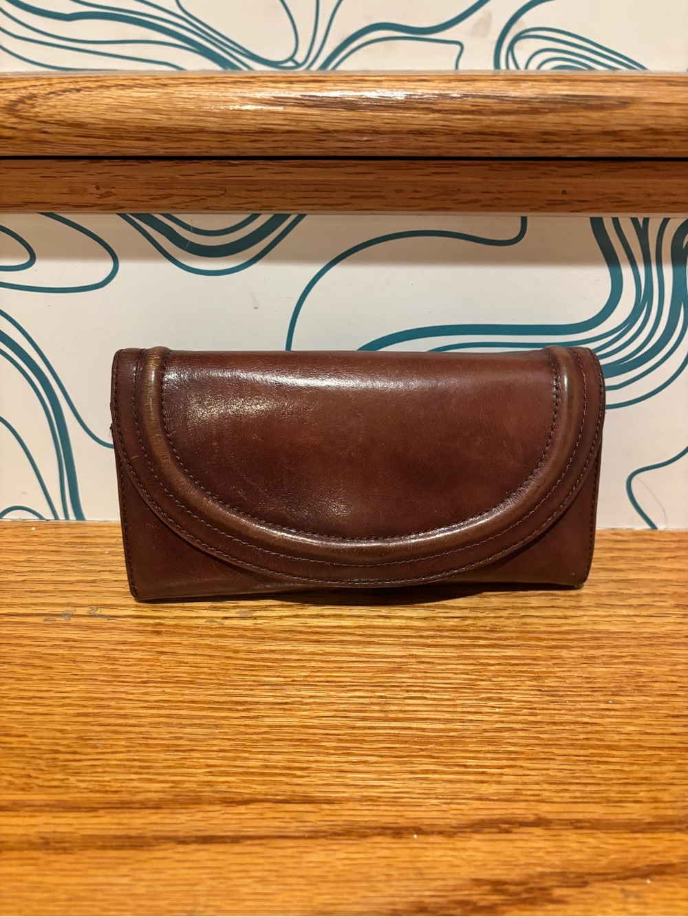 Hobo International Classic Brown Leather Women's Clutch Wallet